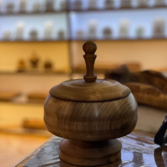 قندان چوبی پایه دار