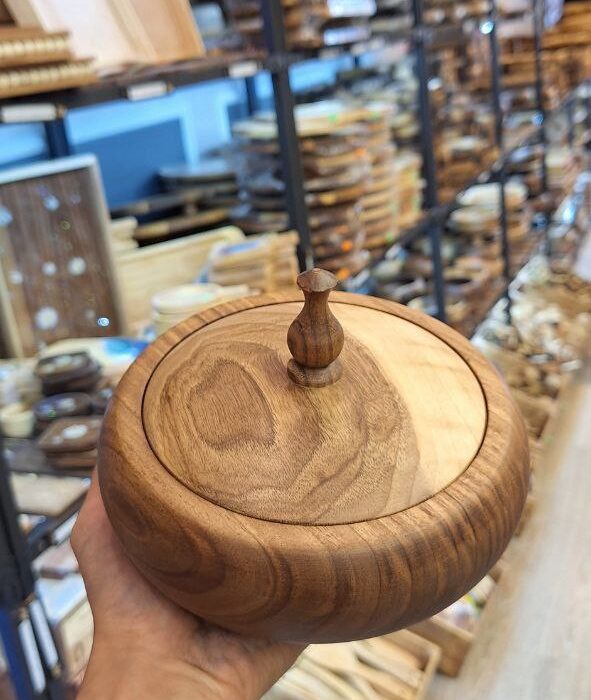 شکلات خوری چوبی کد ۰۲